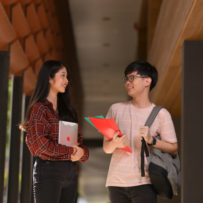 DFM Students Talking