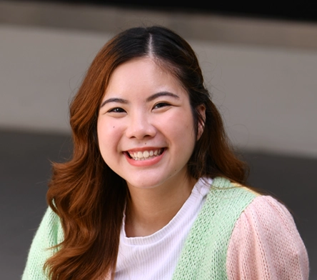 LKY award winner 2022-Hillary Mok