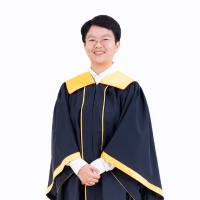 En Qi-grad-2026